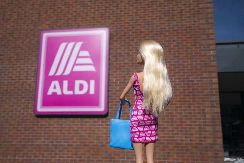 Az Aldi Barbie-rózsaszínbe öltözteti egyik londoni boltját