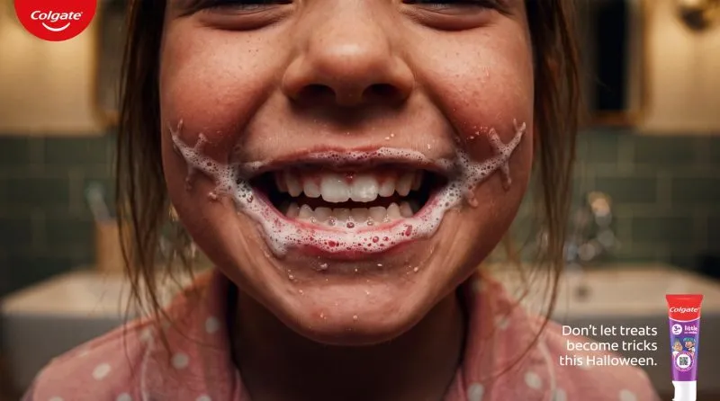 A Colgate vámpírfogakat varázsol a fogkrémhabból Halloweenre